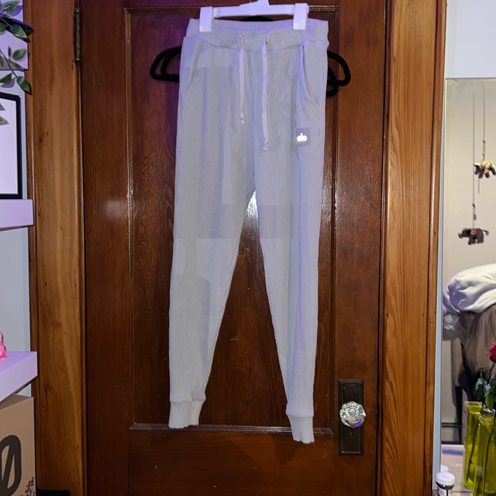 ALO joggers